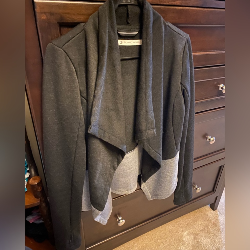Blanc Noir| Small| black&gray cardigan. Perfect condition.
